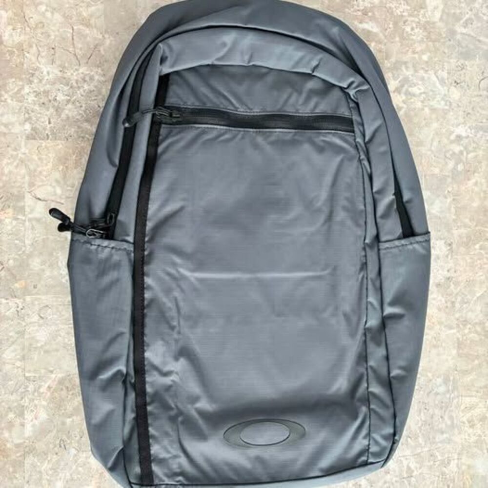 Oakley Sport Backpack 22L
